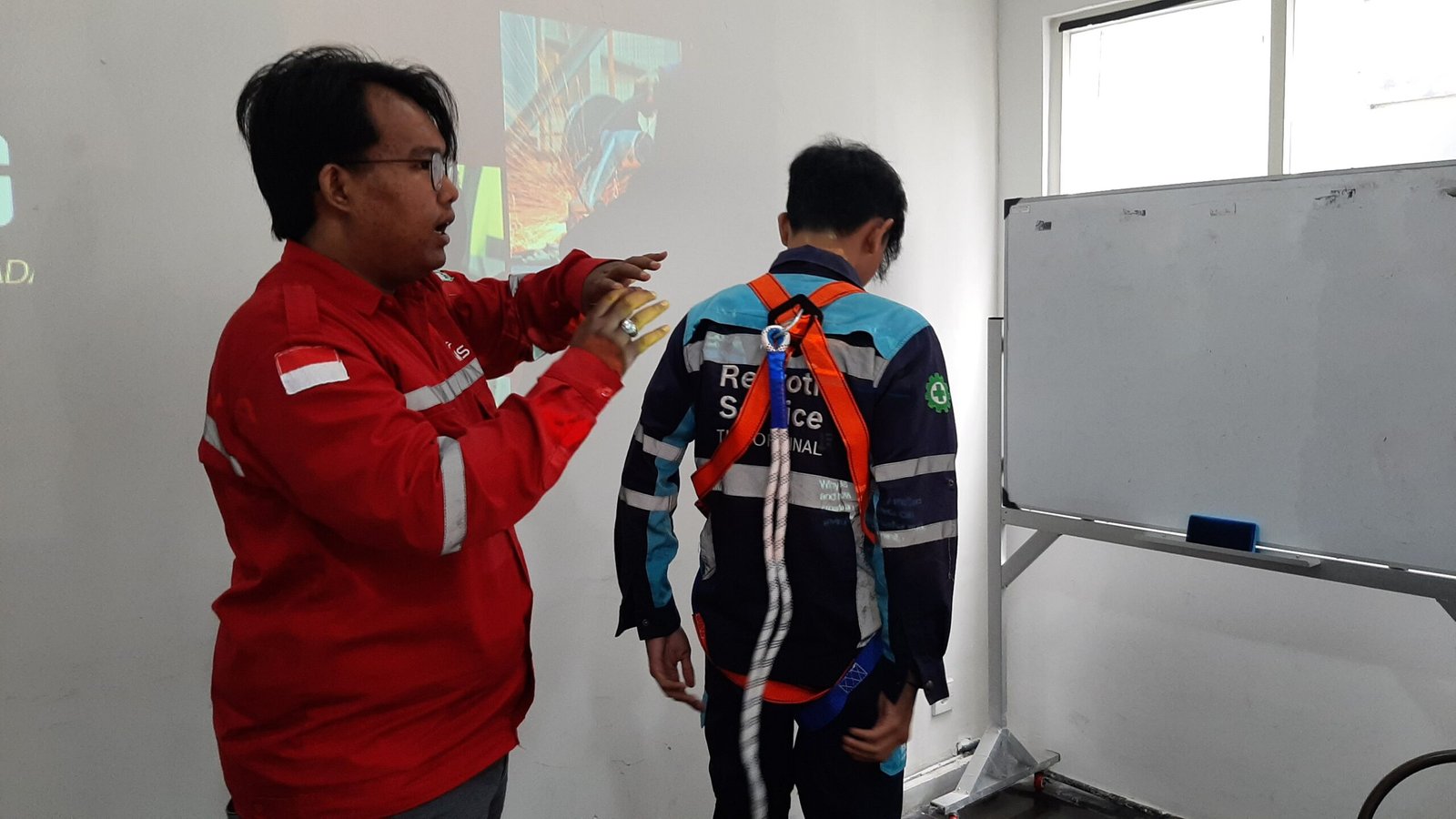 PT. Optima Jaya Persada holds K3 training.